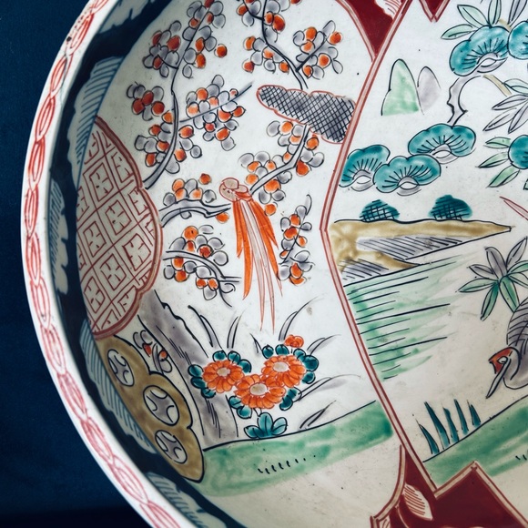 19th Century Imari Japanese Meiji Bowl with Crane Motif - Picture 3 of 8